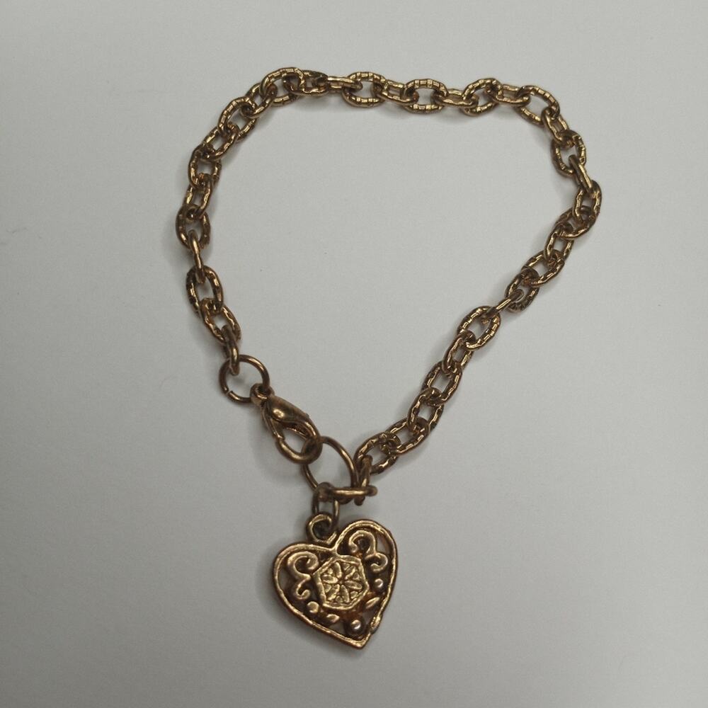 Rustic Chain Dangling Heart Onyx Bracelet - Picture 4 of 6